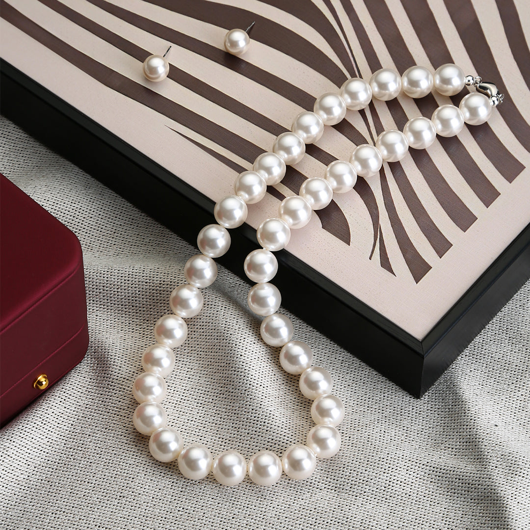 ANBBAS Pure Ocean Charm - Graduated White Shell Pearl Necklace, A Symphony of Simplicity and Natural Beauty Jewelry